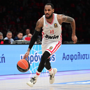 Με Μόρις η δωδεκάδα του Ολυμπιακού κόντρα στη Βίρτους