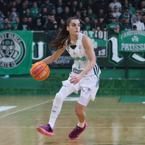 Συγκίνηση και αποθέωση για την Άννα-Νίκη Σταμολάμπρου στην επιστροφή της στα παρκέ μετά από 319 μέρες