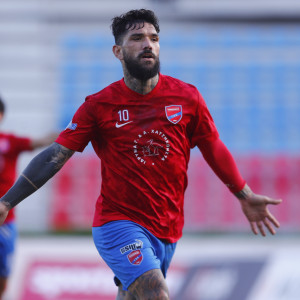 Με «χρυσό» σκόρερ τον Κολοβό ο Πανιώνιος επικράτησε του Αιγάλεω και πλησίασε την Καλαμάτα