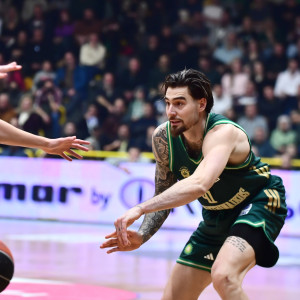 Το νέο... πρωτοχρονιάτικο look του Χουάντσο - Ξεφορτώθηκε τα κοτσιδάκια (video)