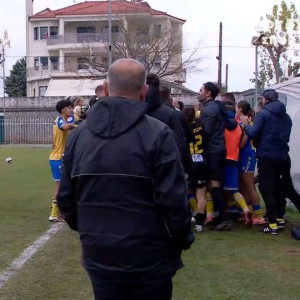 Ένταση στο ματς του Αστέρα με την ΑΕΚ στις γυναίκες: «Δεν ντρέπεσαι;» (video)