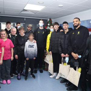 Ο Άρης δίπλα στα παιδιά