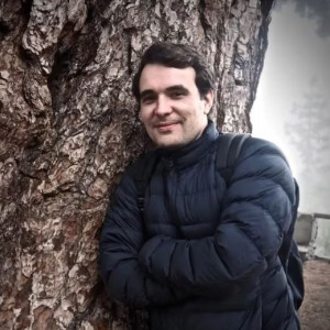 Αθλητικός συντάκτης πήγε για ρεπορτάζ και κατέληξε σε κελί 10 τετραγωνικών κατηγορούμενος για «τρομοκρατία»