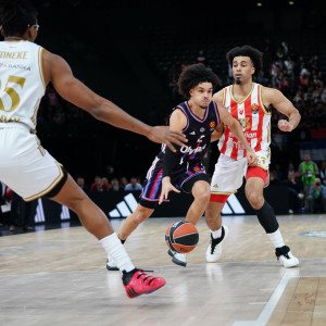 Έβαλε τέλος στο σερί ηττών και «καθάρισε» τον Ερυθρό Αστέρα η Παρί