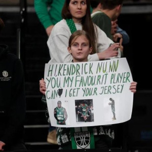 Όμορφη κίνηση του Παναθηναϊκού: Ψάχνει τη φίλη της Ζαλγκίρις που θέλει τη φανέλα του Ναν