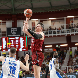 Τον ήθελε ο ΠΑΟΚ, κλείνει στη Γρανάδα