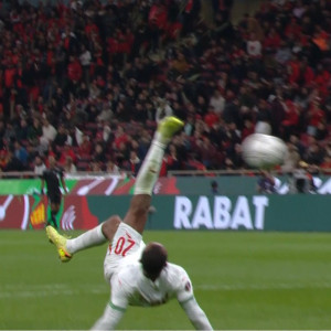 Ελ Κααμπί πώς το κάνεις; Ο Μαροκινός του Ολυμπιακού αποκάλυψε το μυστικό για τα ανάποδα ψαλιδάκια