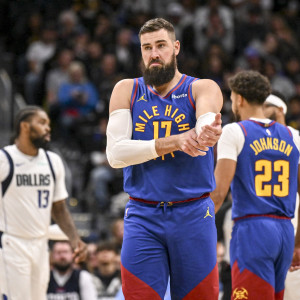 Οι Νάγκετς είχαν προνοήσει: Ο τραυματισμός του Νίκολα Γιόκιτς κάνει βασικό τον Βαλαντσιούνας!