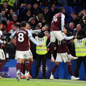 Επική ανατροπή από την «αλύγιστη» Άστον Βίλα που μένει ζωντανή στη «μάχη» τίτλου