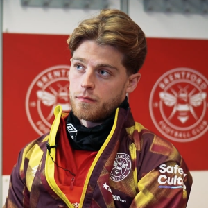 Ο Γένσεν της Μπρέντφορντ έχει προταθεί και «τσεκάρεται» προσεκτικά από τον Παναθηναϊκό