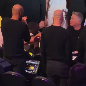 «Αρπάχτηκαν» στον πάγκο των Γουόριορς Γκριν - Κερ (video)