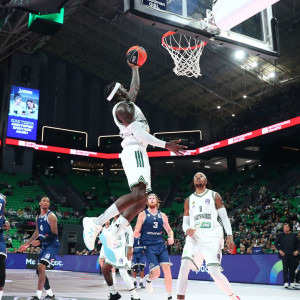 O εκπληκτικός Ναν «ξελάσπωσε» τον νωχελικό Παναθηναϊκό κόντρα στην Καρδίτσα