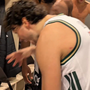 Αποθέωση για Οσμάν στα αποδυτήρια του Παναθηναϊκού μετά τη νίκη επί της Ζάλγκιρις (video)