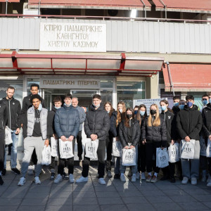 Παίκτες του ΠΑΟΚ μοίρασαν χαμόγελα στα μικρά παιδια του Ιπποκρατείου (photo)