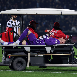 Στο νοσοκομείο ο Παβλένκα για αξονική και μαγνητική - Μίνιμουμ ένα μήνα εκτός