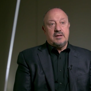 Ο Ράφα Μπενίτεθ κλήθηκε να απαντήσει στην κριτική που δέχεται ο Τσάμπι Αλόνσο στη Ρεάλ (video)