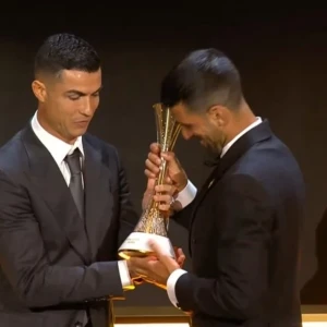 Ο Κριστιάνο Ρονάλντο βράβευσε και αποθέωσε τον Τζόκοβιτς: «Αποτελεί παράδειγμα για μένα»