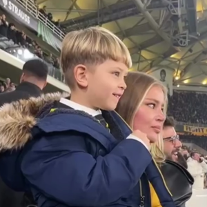 Πανευτυχής και ο Γιόβιτς «Junior» - Τραγούδησε με το υπόλοιπο γήπεδο τον ύμνο της ΑΕΚ (video)