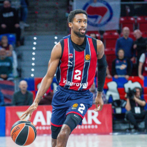 Η Μπασκόνια «δένει» τον Σίμονς και... ξεφορτώνεται τον Νόουελ