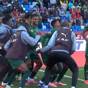 Νίκη - θρίλερ της Νοτίου Αφρικής κόντρα στη μαχητική Ζιμπάμπουε