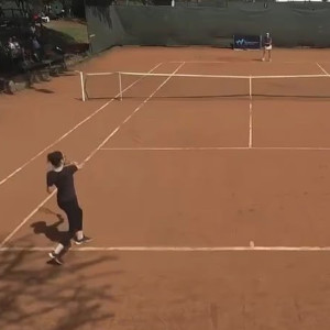 Ποια είναι η παίκτρια που προκάλεσε σάλο - Δεν ήξερε να σερβίρει, δεν γνώριζε τους κανόνες του τένις