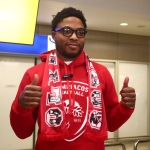 Τζόουνς: «Είμαι χαρούμενος που θα δουλέψω με τον Μπαρτζώκα - Θέλω να βοηθήσω όσο μπορώ»