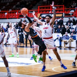 Η Σαλόν «άλωσε» την Πάτρα και άφησε τον Προμηθέα εκτός BCL