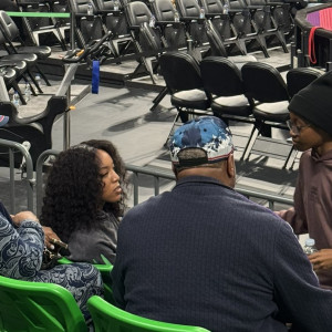 Η οικογένεια του Χολμς στο «T-Center» για το Παναθηναϊκός - Μιλάνο!