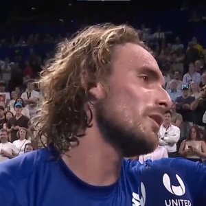 «Γιατί δεν κάνει εσυ δηλώσεις αντί για εμένα;» - Η παρέμβαση του Απόστολου Τσιτσιπά όσο μιλούσε ο Στέφανος (video)