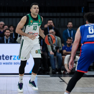 Ο Σλούκας ξεπέρασε τον Σέρχι Ροντρίγκεθ και έγινε ο δεύτερος καλύτερος πασέρ στα χρονικά