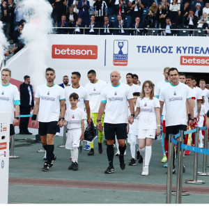 Τι σημαίνει το χάσταγκ #TheCentennials και γιατί το έβαλε η Cosmote TV στον τελικό