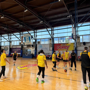 Αμφίβολος ο Κουζέλογλου στην ΑΕΚ Betsson, παραμένουν εκτός οι Κουζμίνσκας-Μπράις