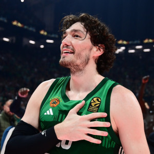 Οσμάν: «Υπόσχομαι ότι θα κατακτήσουμε την Euroleague»