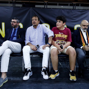 Υβριστικά συνθήματα στην Sunel Arena κατά του Εργκίν Αταμάν