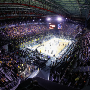 Τιμωρία δυο αγωνιστικών στην ΑΕΚ από τη ΔΕΑΒ για άναμμα πυρσών