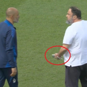 To αγγλικό ESPN έκανε θέμα το κινητό του Βαγγέλη Μαρινάκη