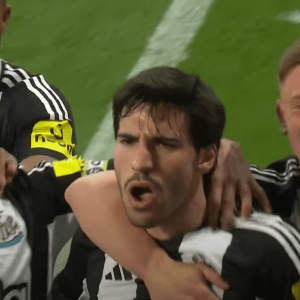 Ο Σάντρο Τονάλι «φωτογράφισε» την επιστροφή του στο Μιλάνο