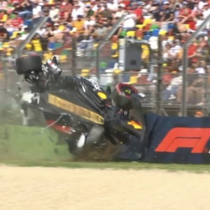 Formula 1: Σοκαριστικό ατύχημα του Τσουνόντα στην Ίμολα (video)
