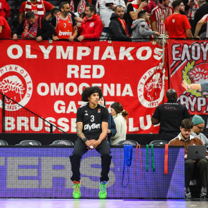 Προβάρει τα ερυθρόλευκα ο Γουόρντ!