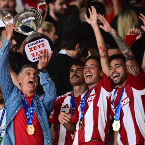 Κόουτς Μέντι, σταμάτα να τους κάνεις πλάκα, δεν είναι πια αστείο...