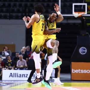 Dunk party στη Sunel Arena μεταξύ ΑΕΚ και Προμηθέα (video)