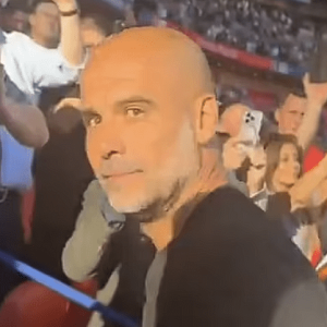 Οπαδός της Κρίσταλ Πάλας την... είπε στον Γκουαρδιόλα - Το «δολοφονικό» βλέμμα του Ισπανού