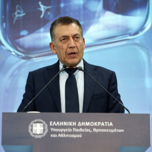Δεσμευτική κοινή δήλωση-προαπαιτούμενο από την κυβέρνηση για να γίνει από Γιαννακόπουλο και Αγγελόπουλους
