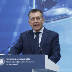 Ο Βρούτσης κάλεσε τους ιδιοκτήτες την Τετάρτη: «Ελάτε, δεσμευτείτε αλλιώς καμία ανοχή»