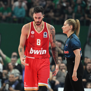 Απρόοπτο με Βιλντόζα στον Ολυμπιακό, τραυματίστηκε στο Game 1 με Παναθηναϊκό