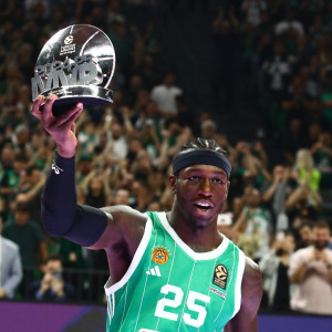 Οι παίκτες της EuroLeague ανέδειξαν MVP της σεζόν τον Κέντρικ Ναν - «Σέβομαι τη γνώμη τους»