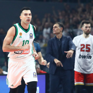 «Φτιαγμένος» ο Παναθηναϊκός, έκανε το 1-0 στους τελικούς με τον νωθρό Ολυμπιακό