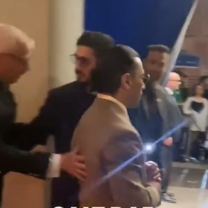 Άρχισαν να σπρώχνουν τον Νουσρέτ για να φύγει από το πάρτι της Παρί - Η αντίδρασή του (video)