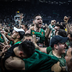 «Συγχαρητήρια για μία σπουδαία καριέρα»: Η Euroleague αποχαιρέτησε τον Παπαπέτρου