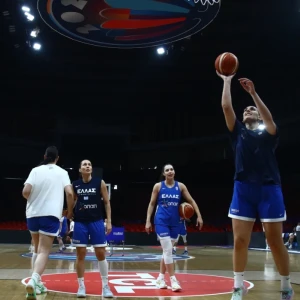 Παίρνει τη νίκη με διαφορά και Σπανού η Ελλάδα